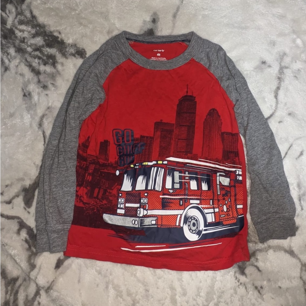 Carter’s boy long- sleeve tee